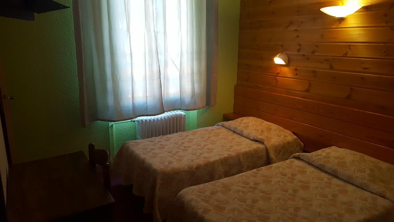 Hotel Restaurant Glaizette Л'Аржантьєр-ла-Бессе Екстер'єр фото